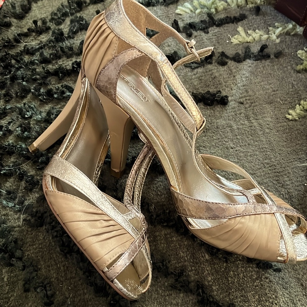 Dusty gold peep toe 4” high heels